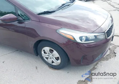 2017 Kia Forte Lx z USA, uszkodzony, nr VIN 3KPFL4A75HE108766